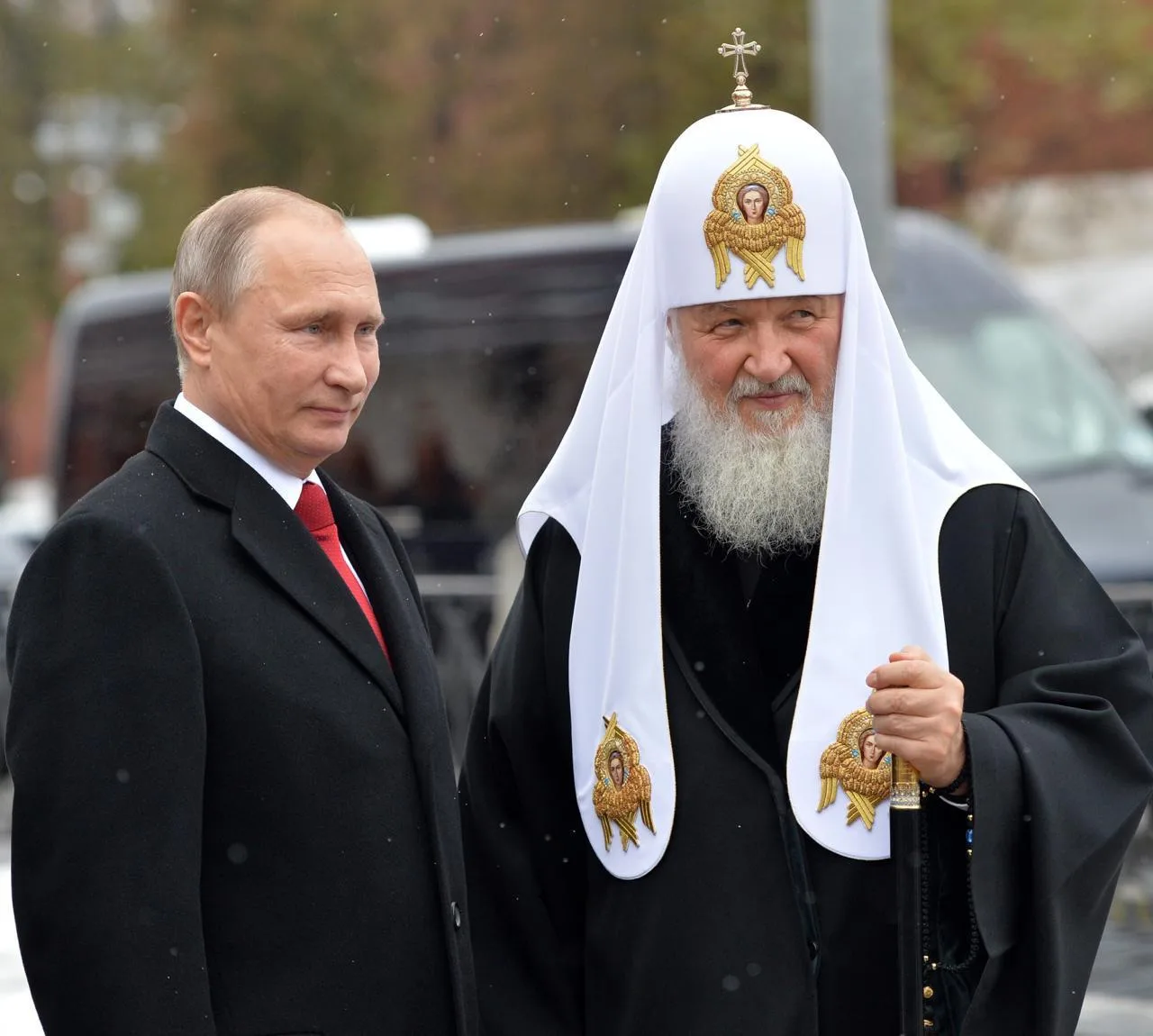 Патриарх Кирилл поздравил Владимира Путина c 74-летием: