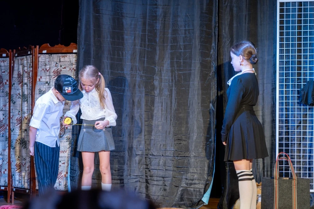 До встречи, Мэри Поппинс! ☂️  🎭 В пятницу ученики 3 класса «А» вместе с классным руководителем Варва