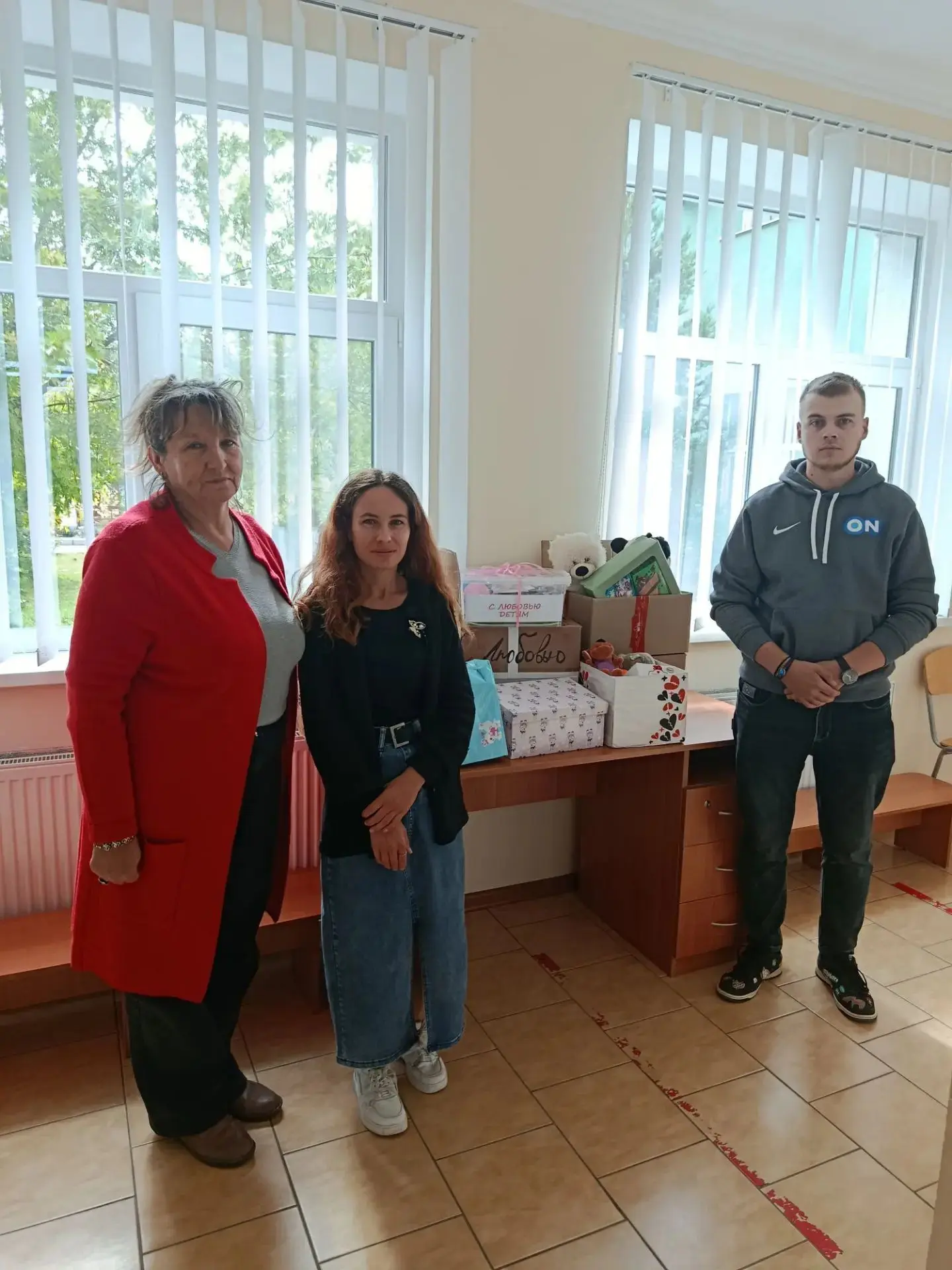 Студенты Азовского педагогического в День воссоединения Запорожской и Херсонской област...