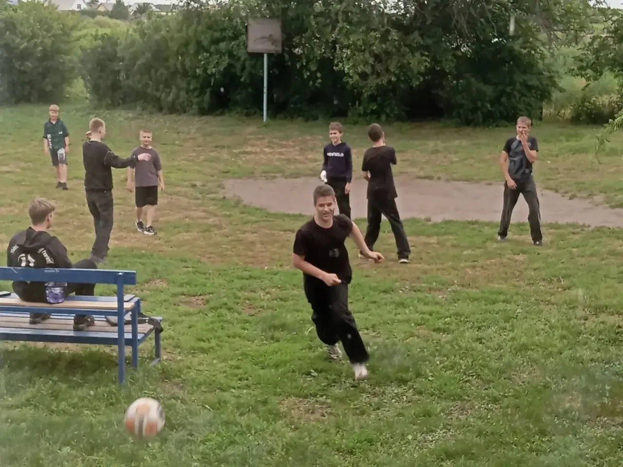 ⚽️ Турнир по мини‑футболу «Футбольные баталии» 

В микрорайоне Зайково успешно состоялся турнир по м