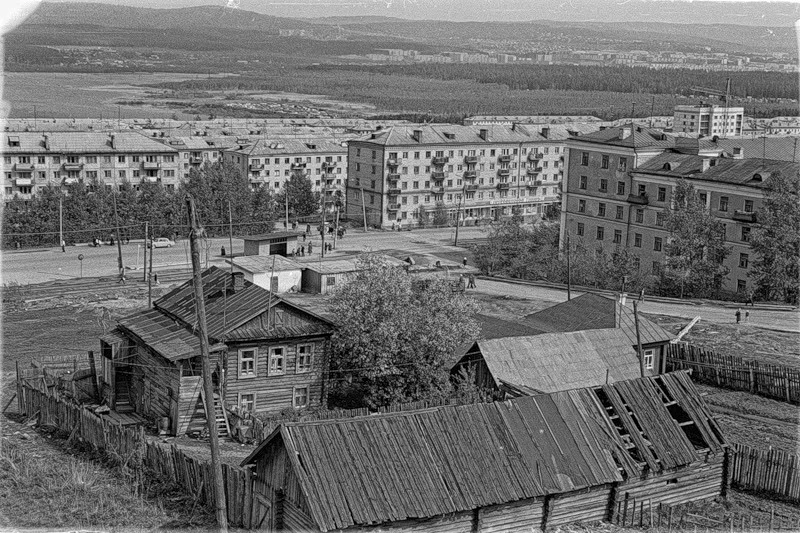 ✨ Ретро Златоуст.

Скоро здесь будут новые дома.