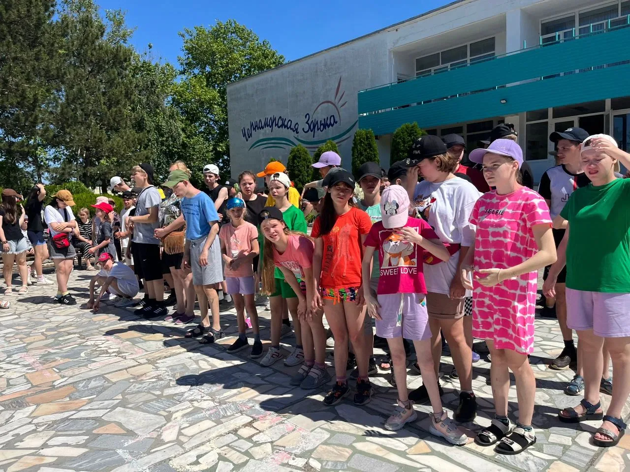 🌊 День в "Черноморской зорьке" прошел на одном дыхании! Утро началось с бодрящей заряд...