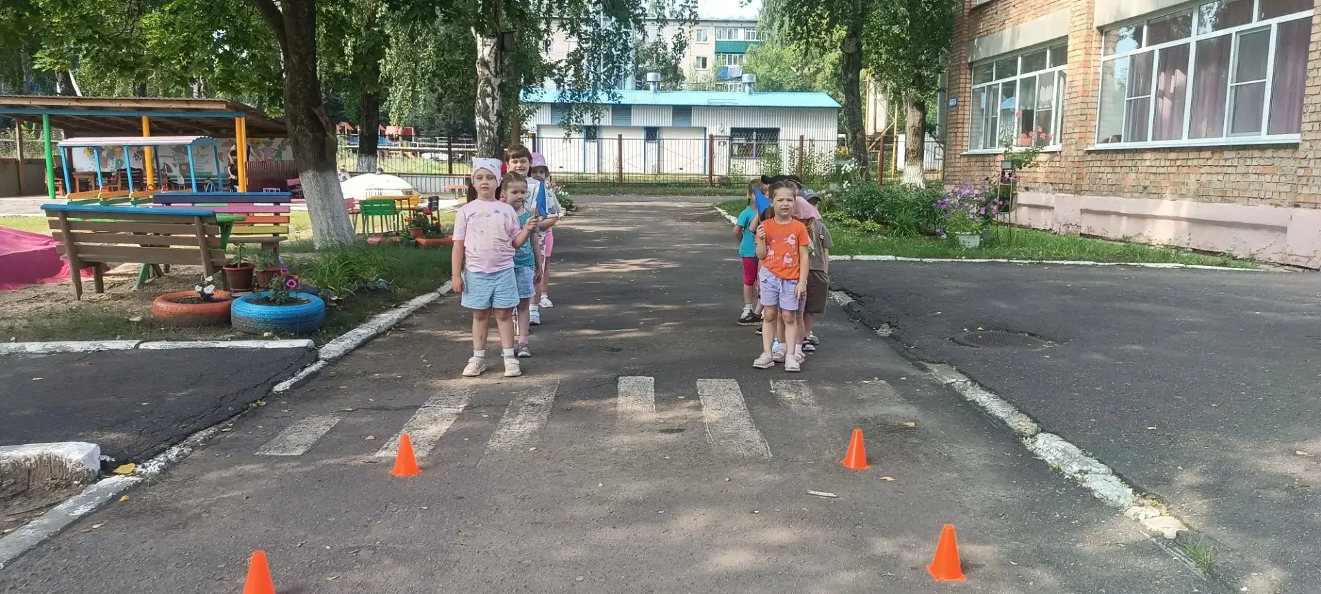 «Ловкость, скорость и командный дух: отмечаем День физкультурника в детском саду (ул. Д...
