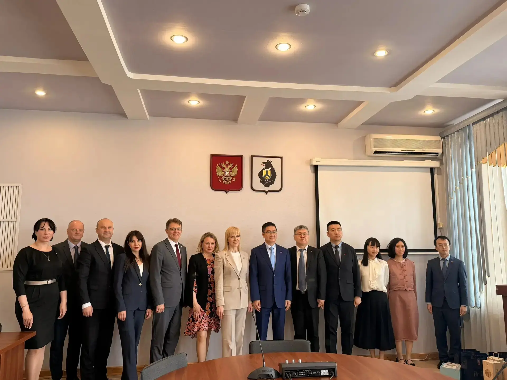 #РоссияКитай
Руководство Правительства Хабаровского края провело встречу с Генеральным консулом КНР 