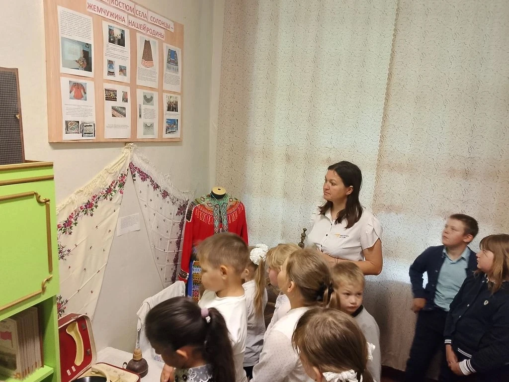 📜 Школьный музей — это не просто комната с витринами. Это машина времени.