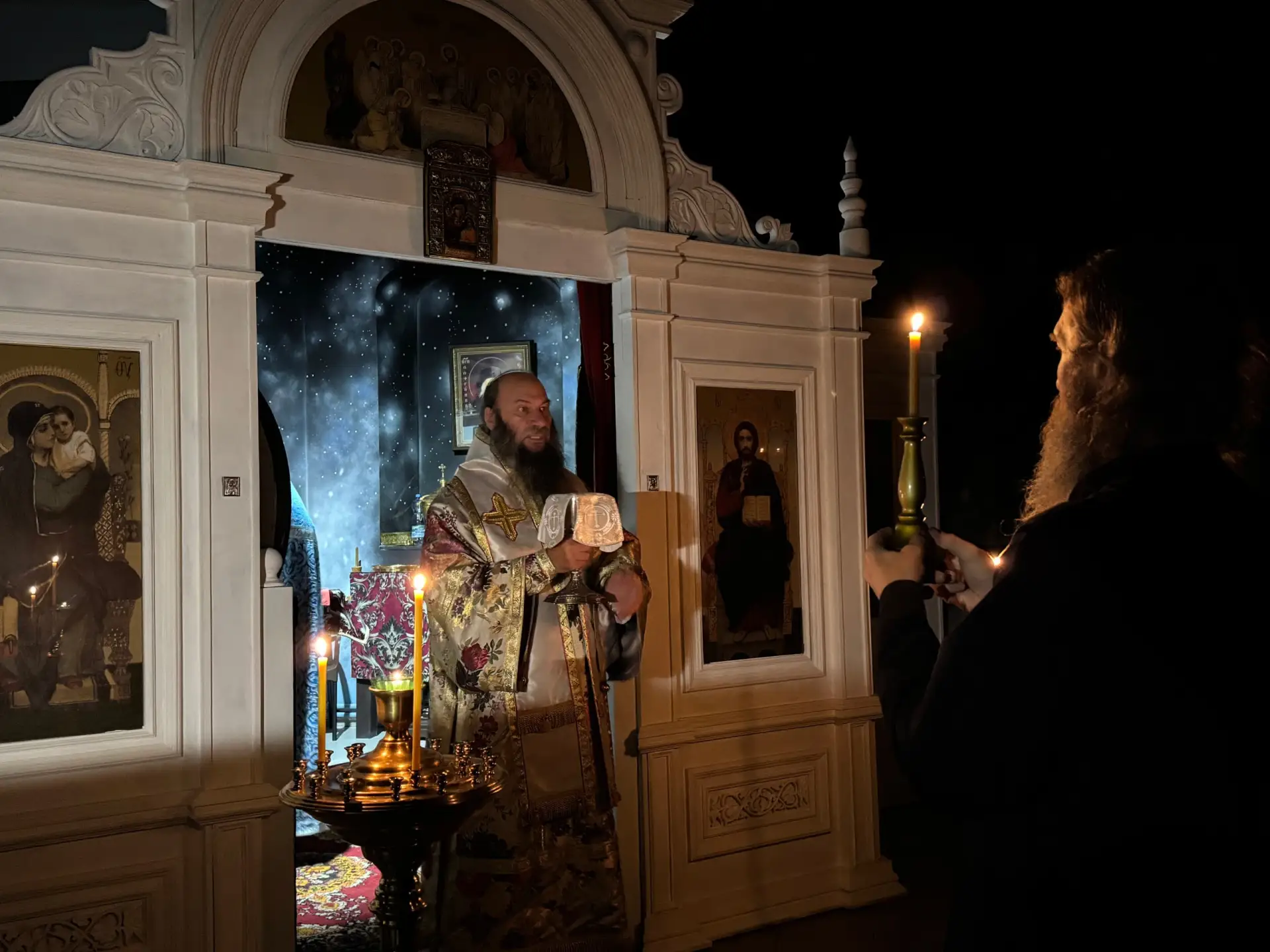Вчера 5 августа состоялся визит в наш поселок правящего архиерея, Владыки Иринея, епископа Орского и