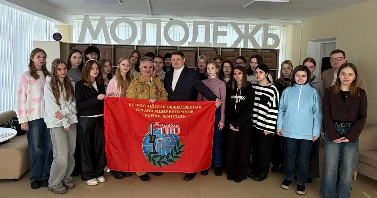 Окружная акция "Служу Отечеству" продолжается. И продолжаются встречи с ветеранами, уча...