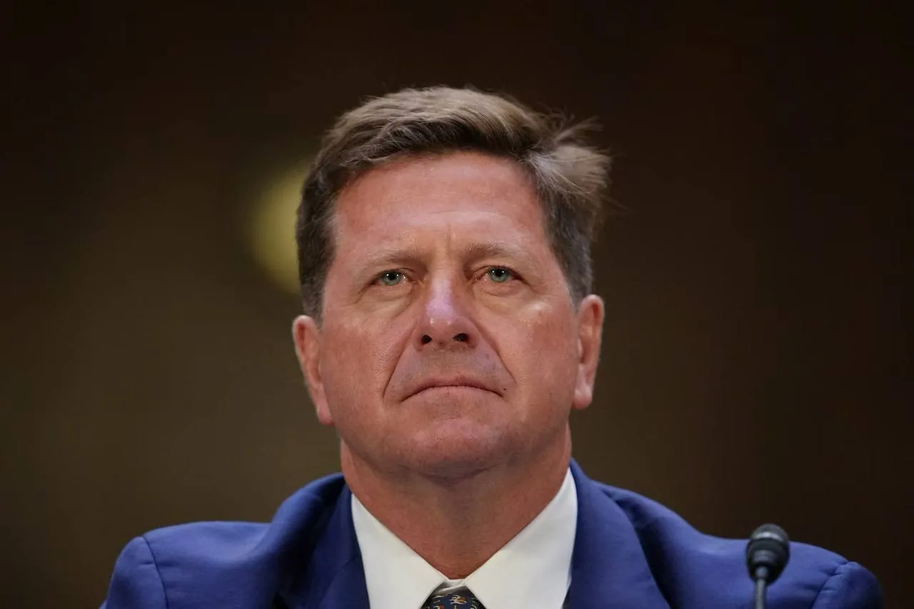 🇺🇸 Сенат утвердил  Уолтера Джея Клейтона на пост директора национальной разведки США, поддержав ег