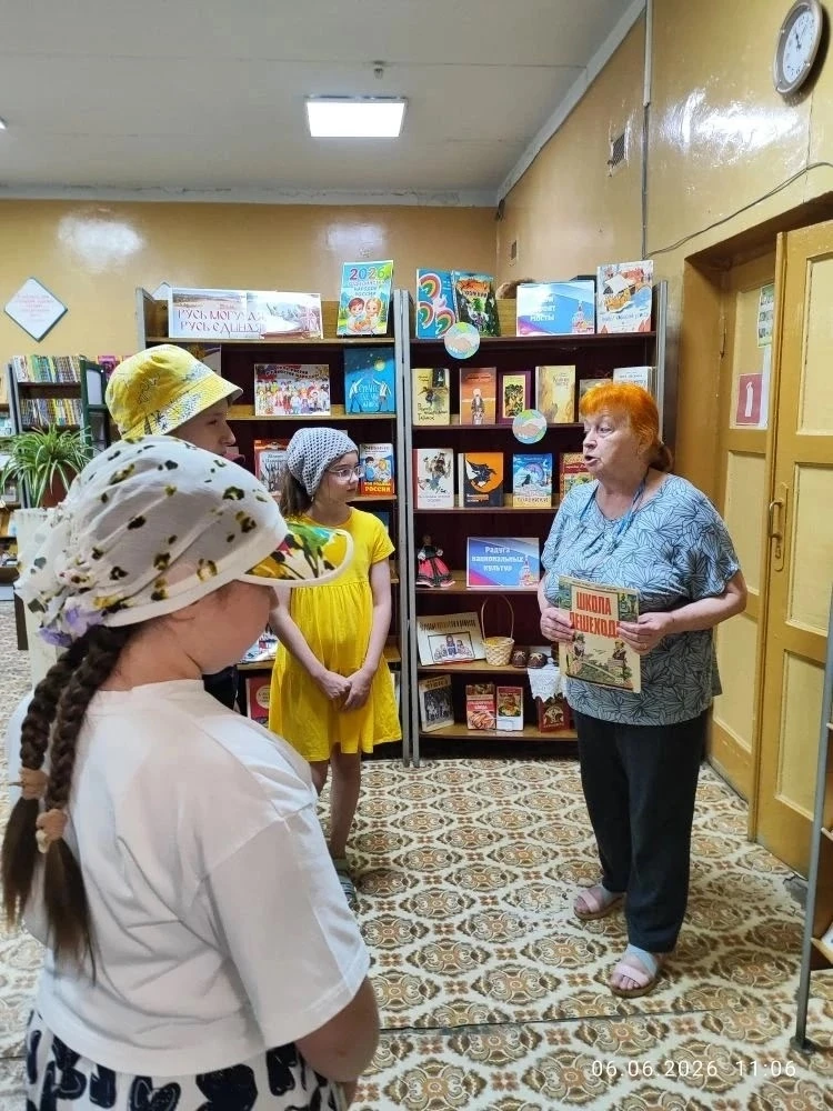 Сегодня наш «Солнечный» отправился в библиотеку имени Н.И. Рыленкова, и это был день полного погруже