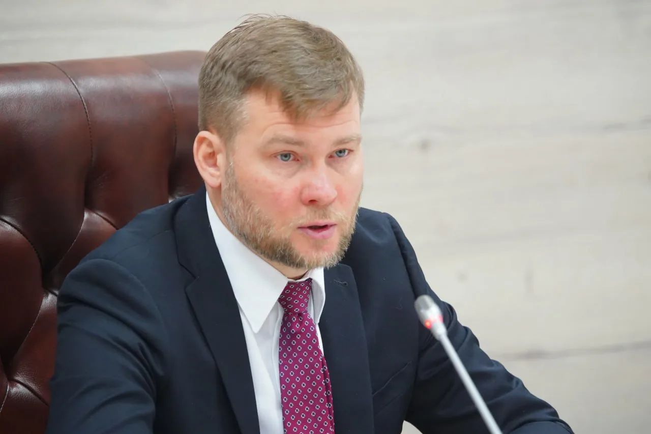 ✍️ В Кузбасс прибыл Константин Мазуревский, член ЦИК России   🖊 Сегодня он встретился с впервые назн