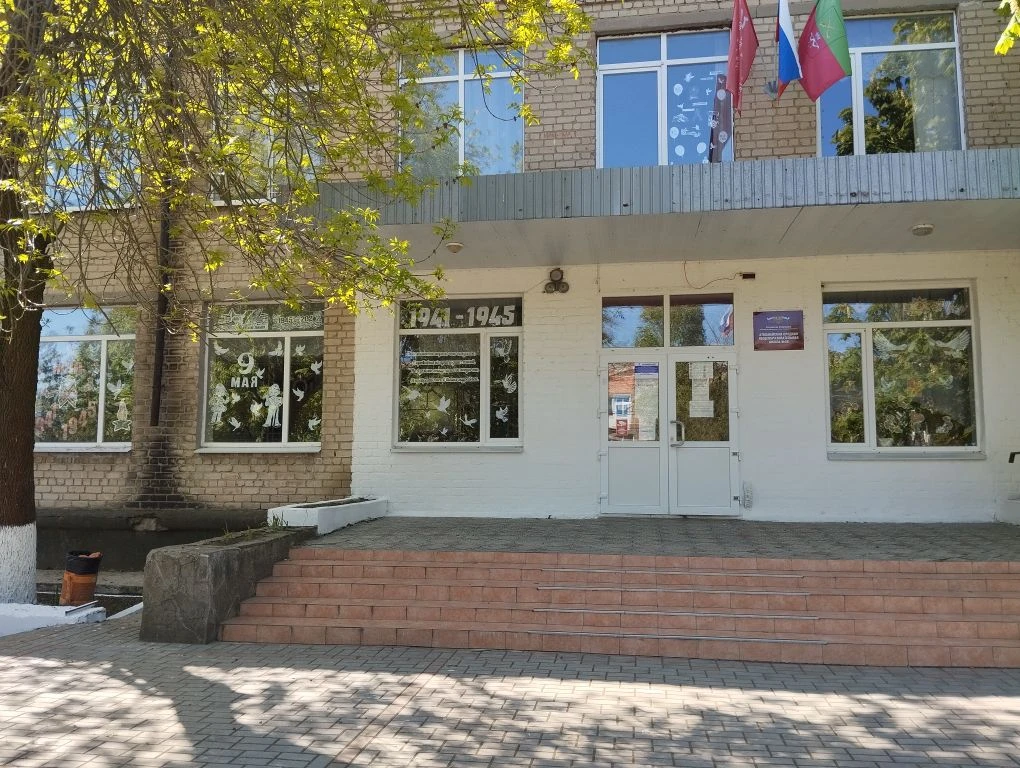 Атманайская школа - детский сад №28 приняла участие во Всероссийской акции «Окна Победы».