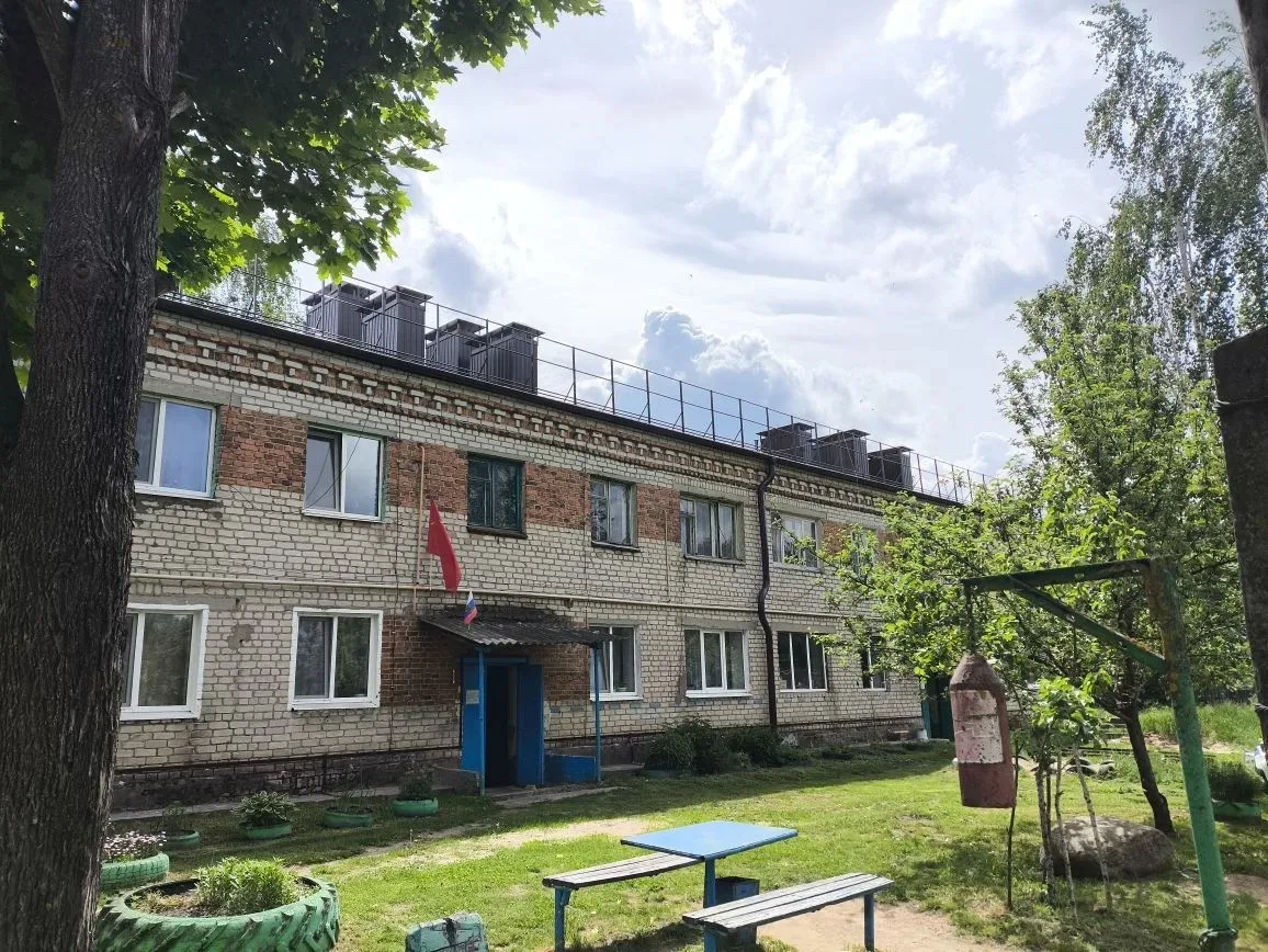 В с. Туросна завершили ремонт кровли многоквартирного дома по адресу ул. Центральная д. 9 и начинают