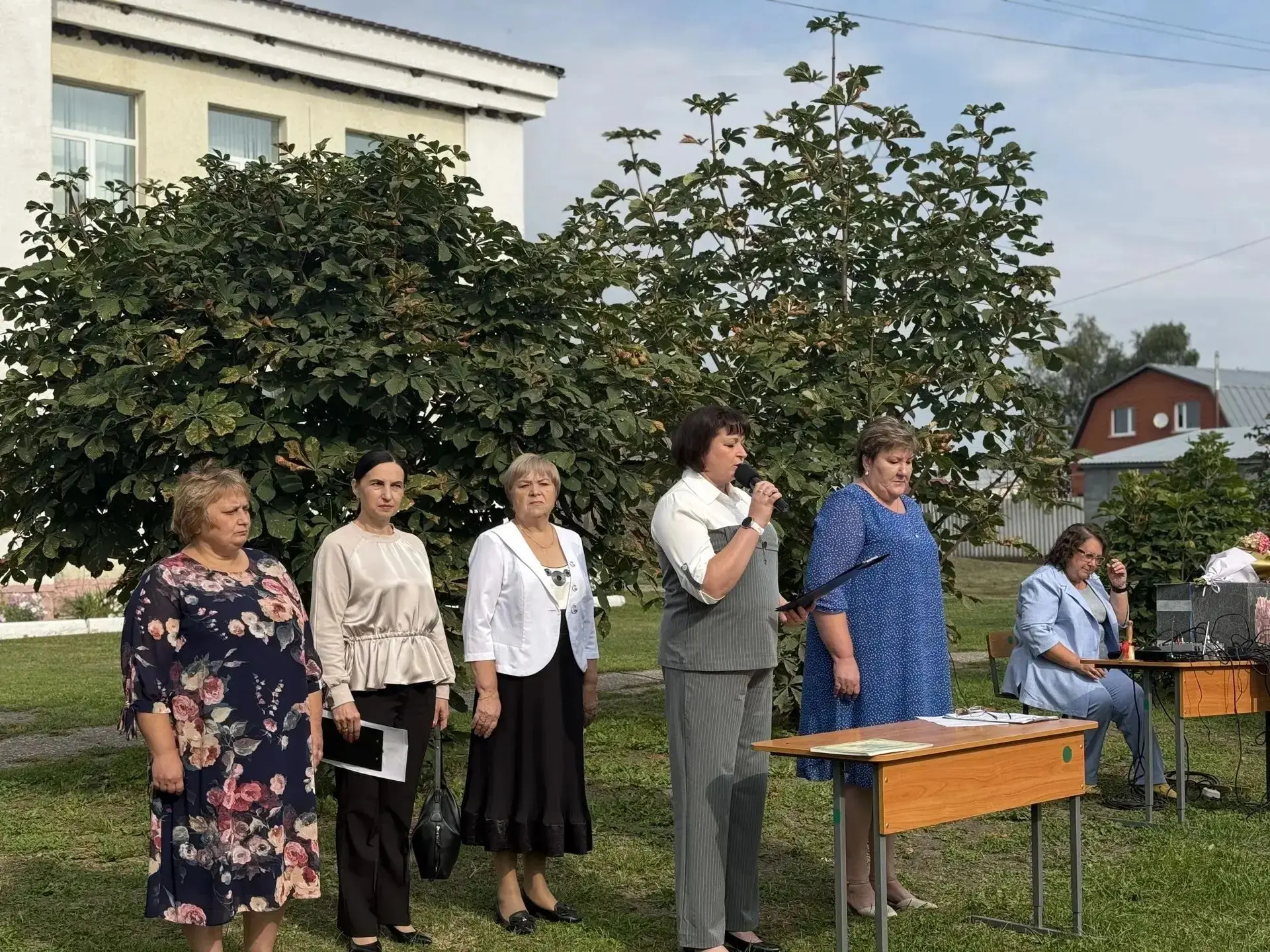 В школах, расположенных на территории Поимского сельсовета состоялась серия торжественн...