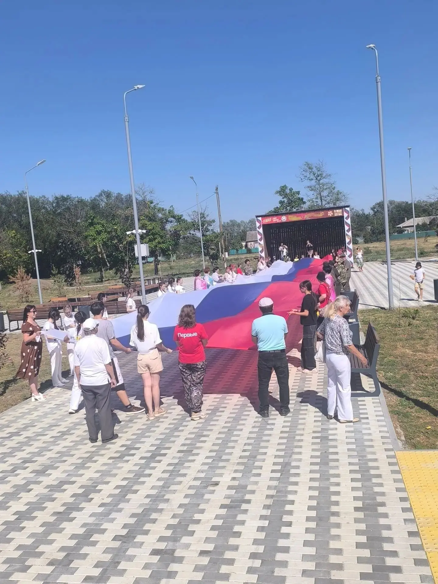 22 августа 2026 года, в День флага России, в поселке Двуречье, прошла масштабная акция ...