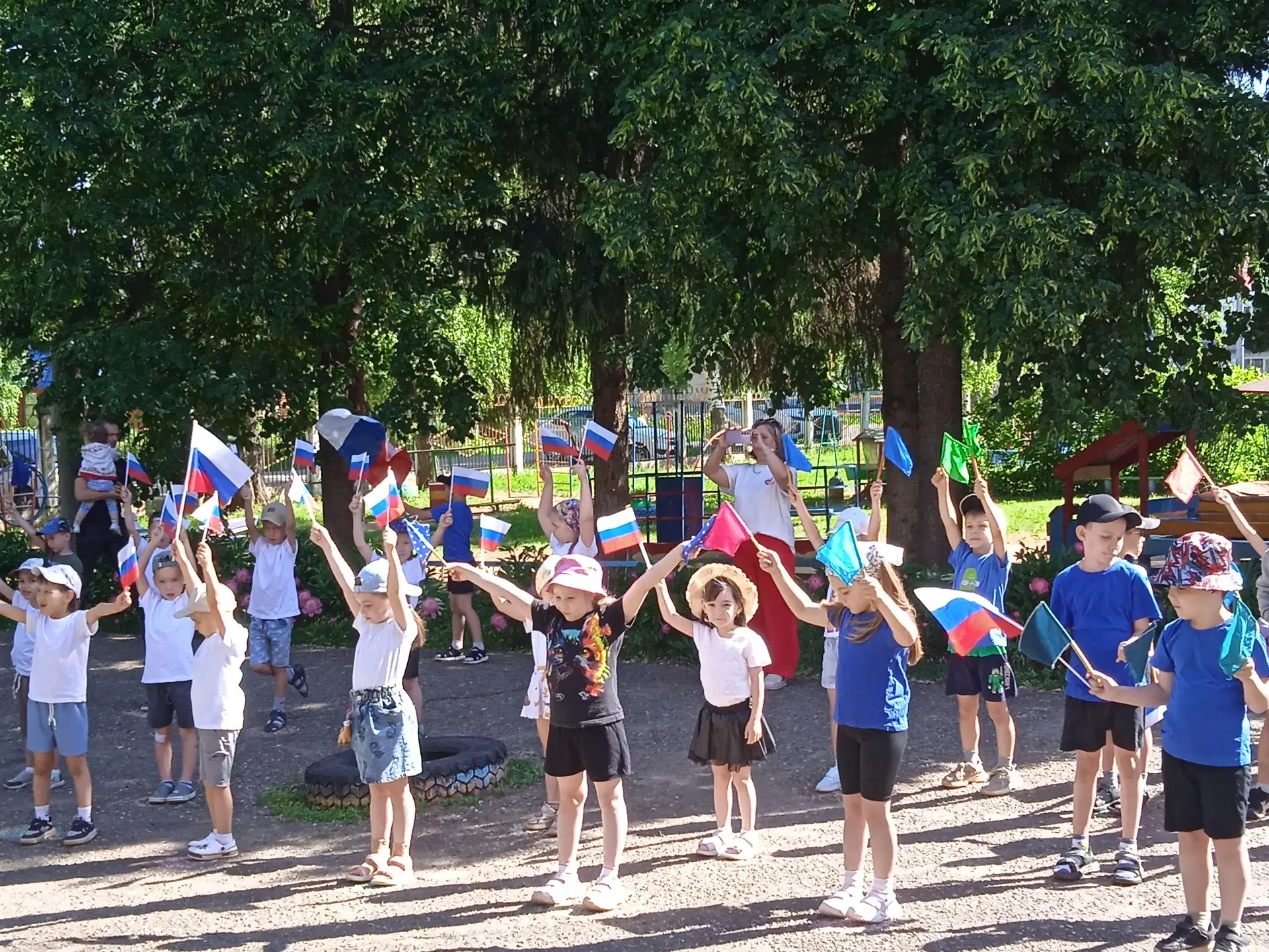 🇷🇺 🇷🇺 🇷🇺  ДЕНЬ РОССИИ в нашем детском саду.                                      ...