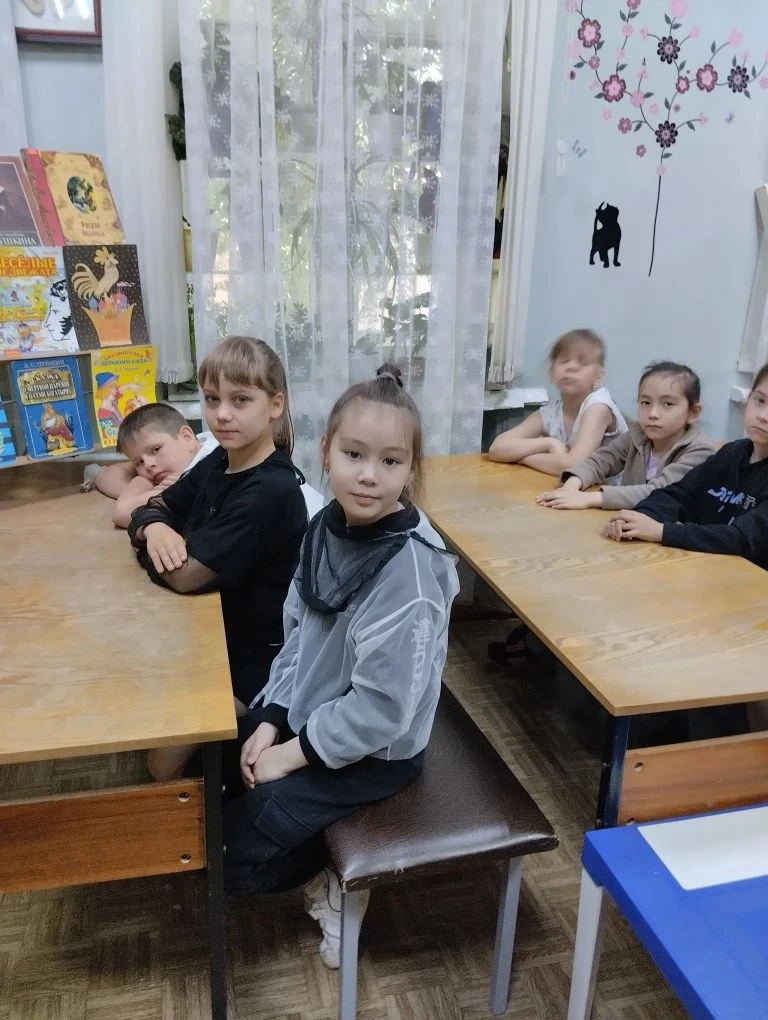 Второй день в лагере  прошел интересно и продуктивно: Городская библиотека встретила на...