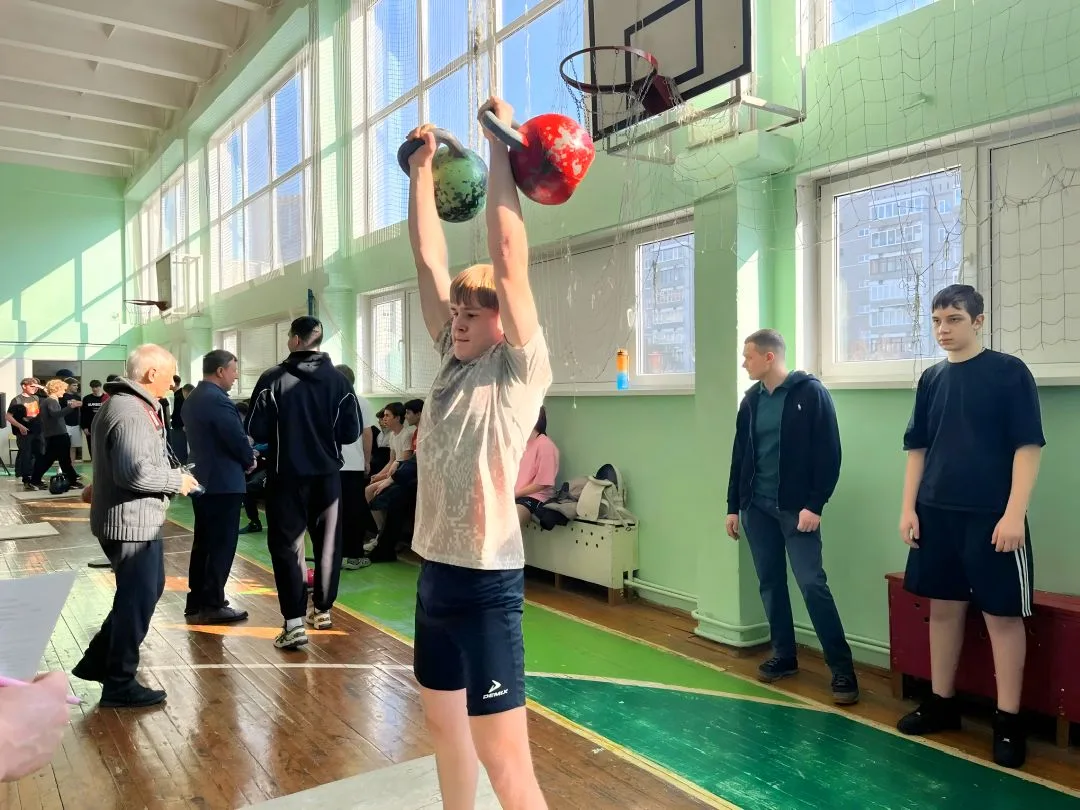 🏆  СОРЕВНОВАНИЯ ПО ГИРЕВОМУ СПОРТУ🏆  13 марта в нашем лицее прошло Первенство по гиревому спорту!  С