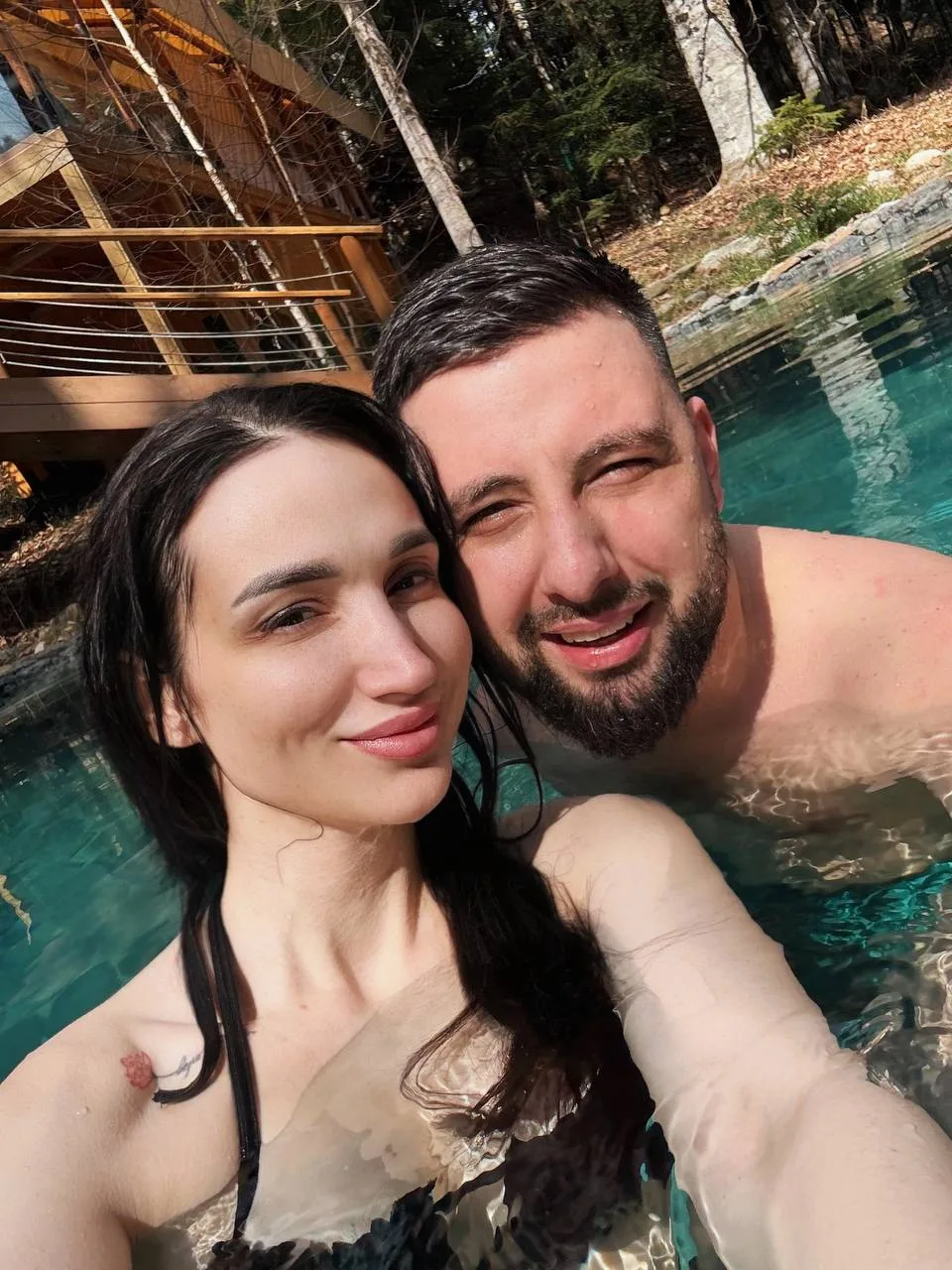 Самое лучшее время в горах - это межсезонье 😁 Уехали в Архыз и были в приятном шоке: в отеле, кроме 