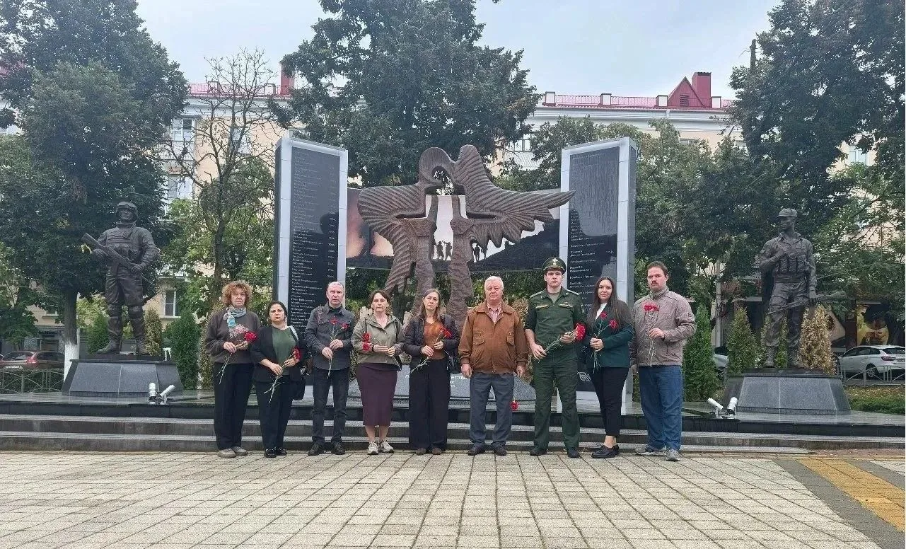 30 СЕНТЯБРЯ ОТМЕЧАЕТСЯ ДЕНЬ ВОССОЕДИНЕНИЯ НОВЫХ РЕГИОНОВ С РОССИЕЙ