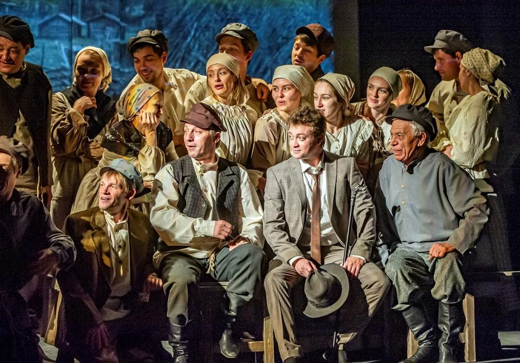 🎭 Спектакль «Анна Снегина»