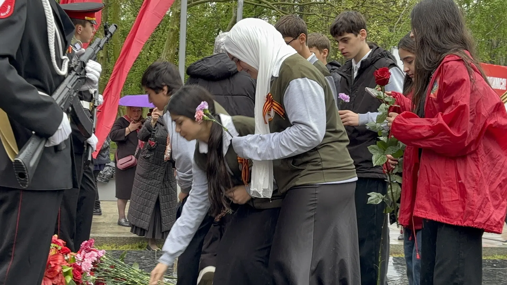 🌟в Махачкале прошла ежегодная акция «Вахта памяти», в которой приняли участие активисты первичного о