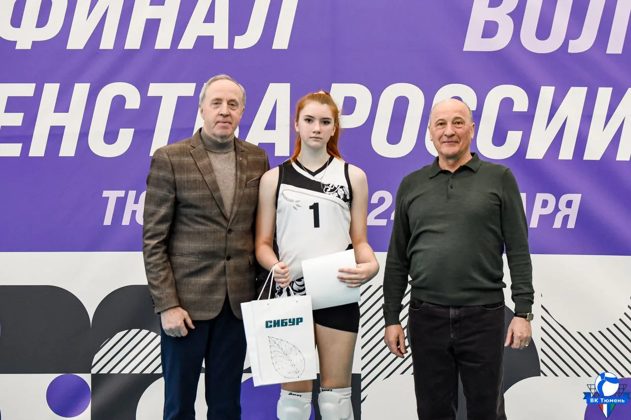 Поздравляем Васильеву Екатерину, ученицу 8а класса, юнармейца с прекрасным достижением в Полуфинале 