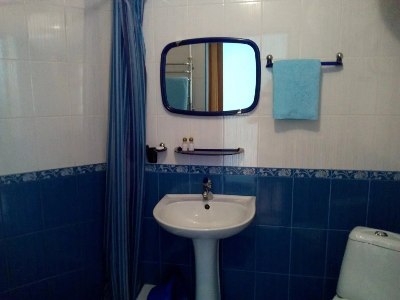 #АЛУПКА  Предлагаю для Вас комфортные 2-3-5-местные номера для отдыха летом. Находимся в парковой зо