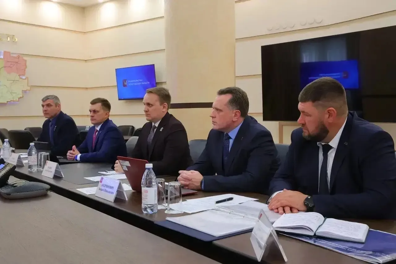 Губернатор Георгий Филимонов провел совещание с главами муниципалитетов — финалистами проекта «Герои