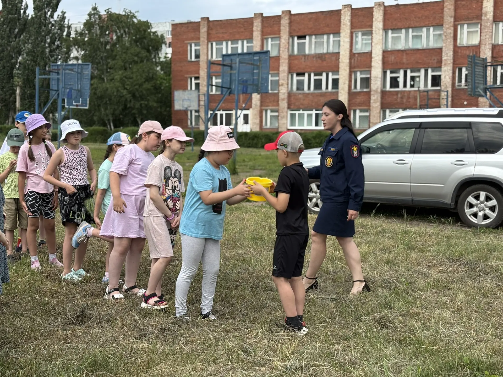 🚒 Сегодня в нашем летнем лагере прошли увлекательные «Весёлые старты» по пожарной безо...