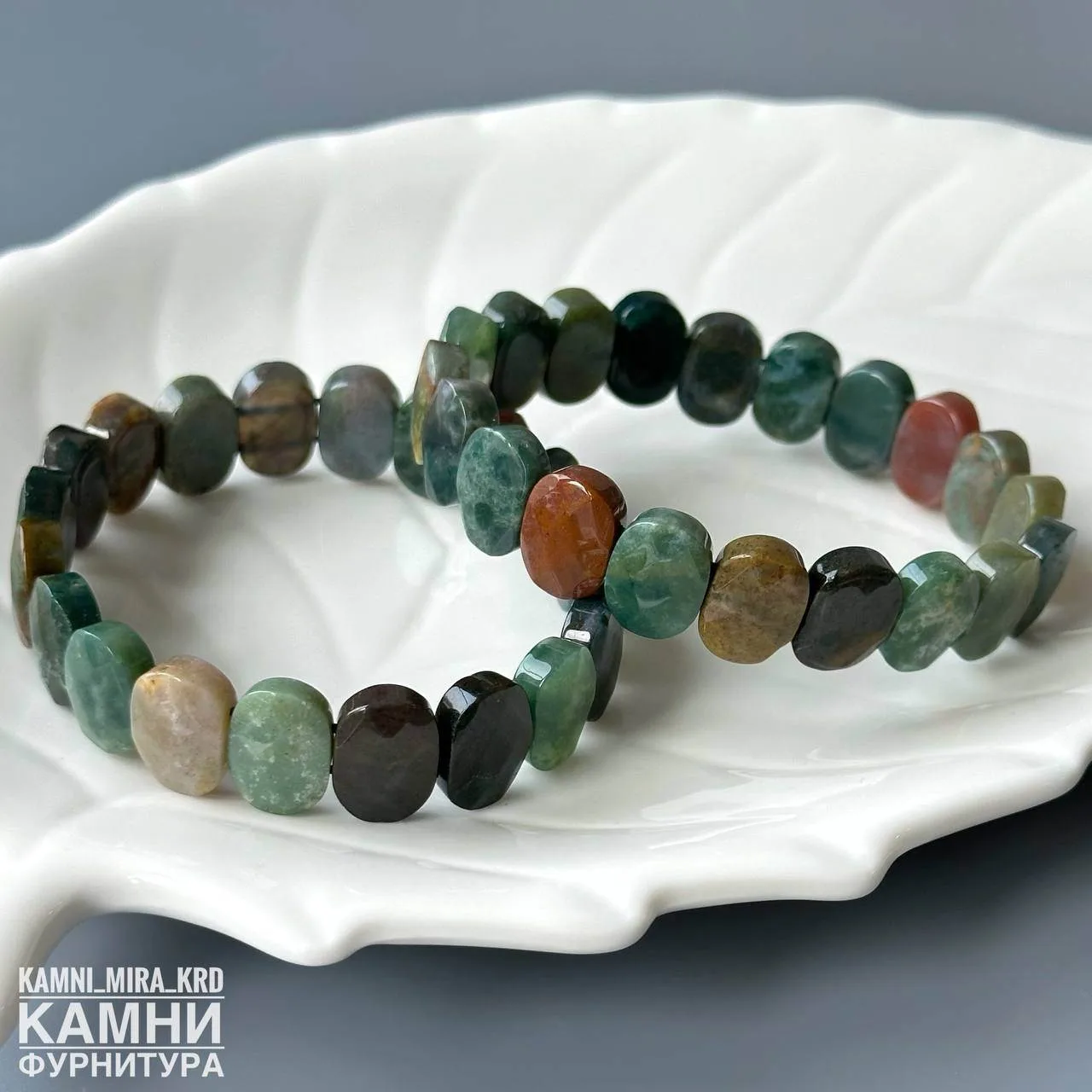 https://kamnimira-krd.ru/magazin/product/braslet15 - Браслет "Индийский агат" халцедон с яшмой, хлор