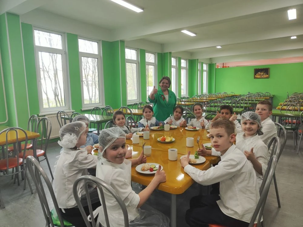 👩‍🍳7 мая в нашей школе в рамках общешкольного проекта «Готовим рыбу всей семьей», направленного на п
