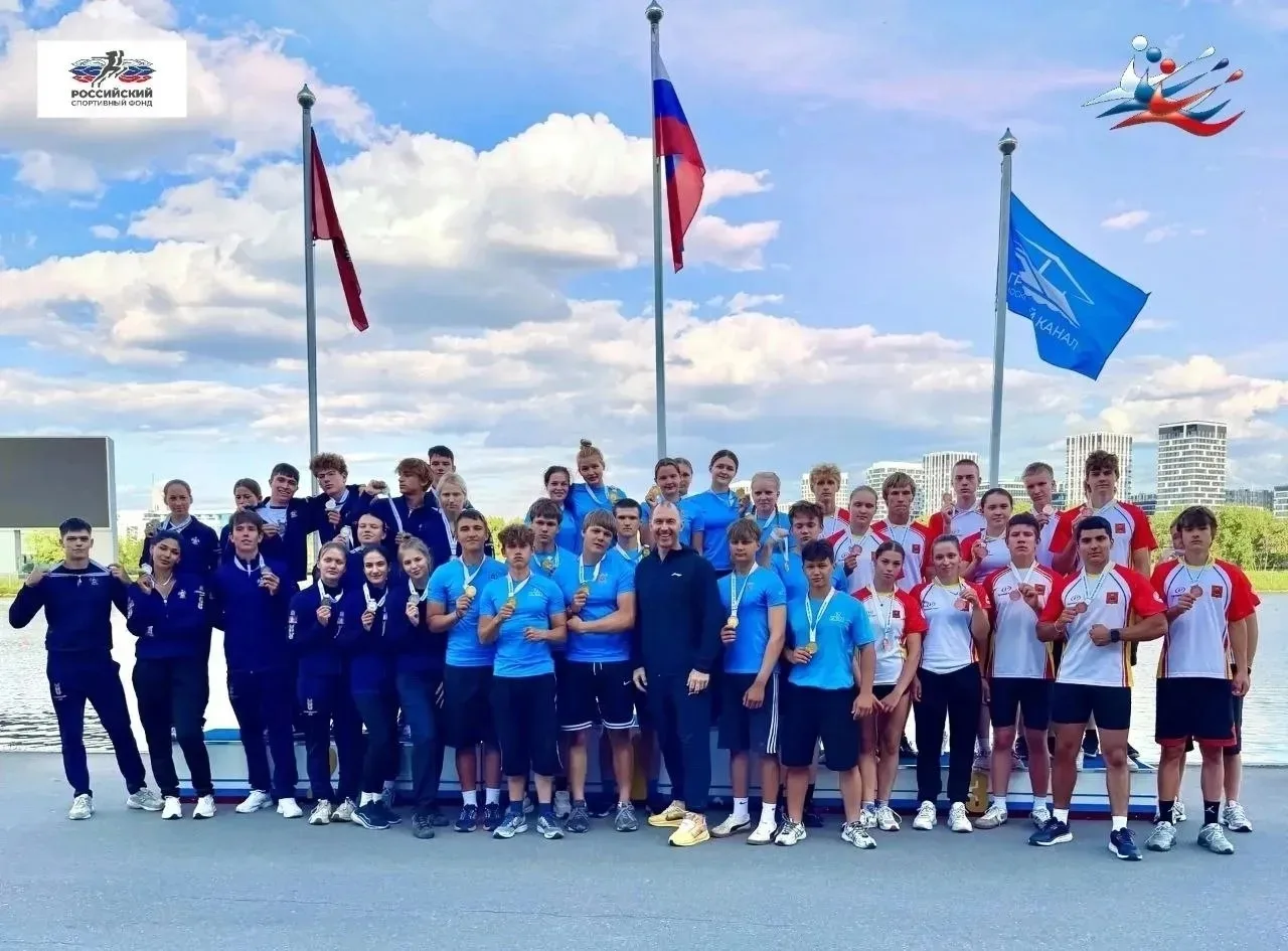 🇷🇺 Спортивная гордость района: наши гребцы — призеры первенства России!