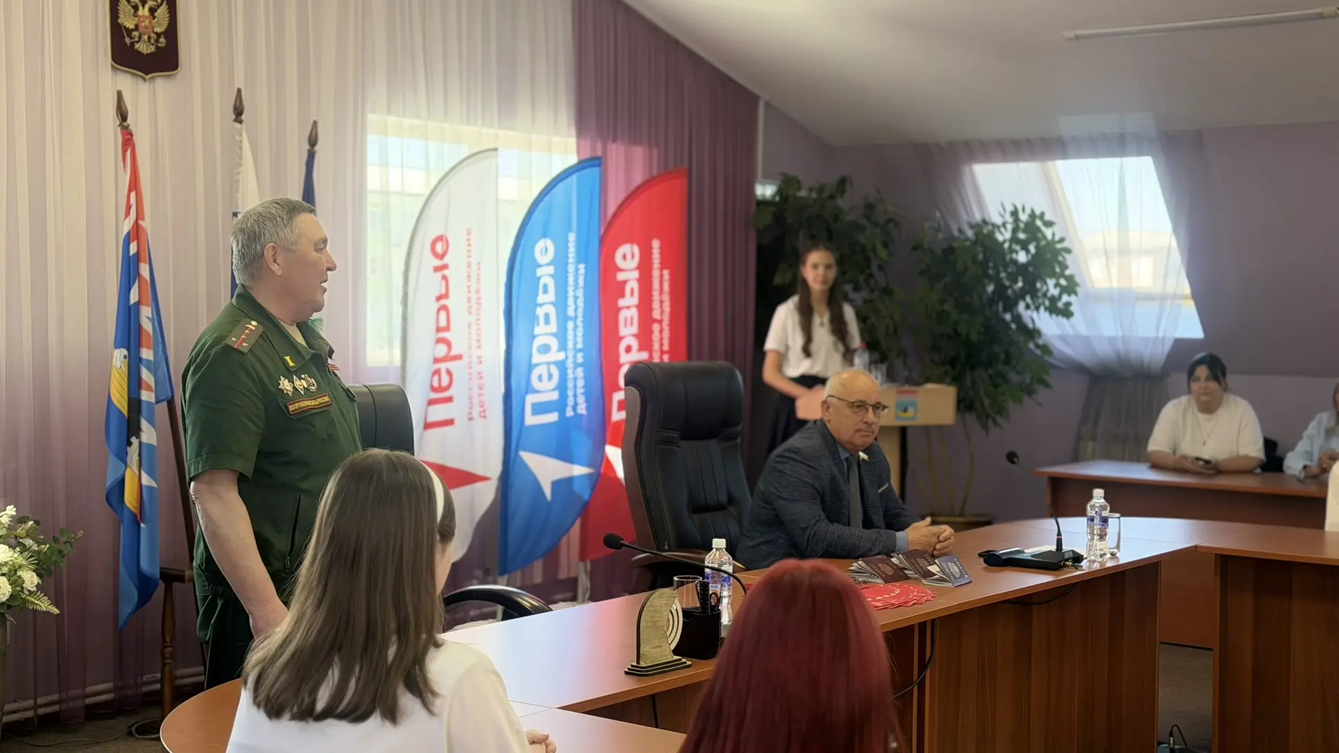 🇷🇺 МЫ — ГРАЖДАНЕ РОССИИ! 🇷🇺

   Это звучит гордо! 🎉

Сегодня для некоторых ребят нашей школы сл