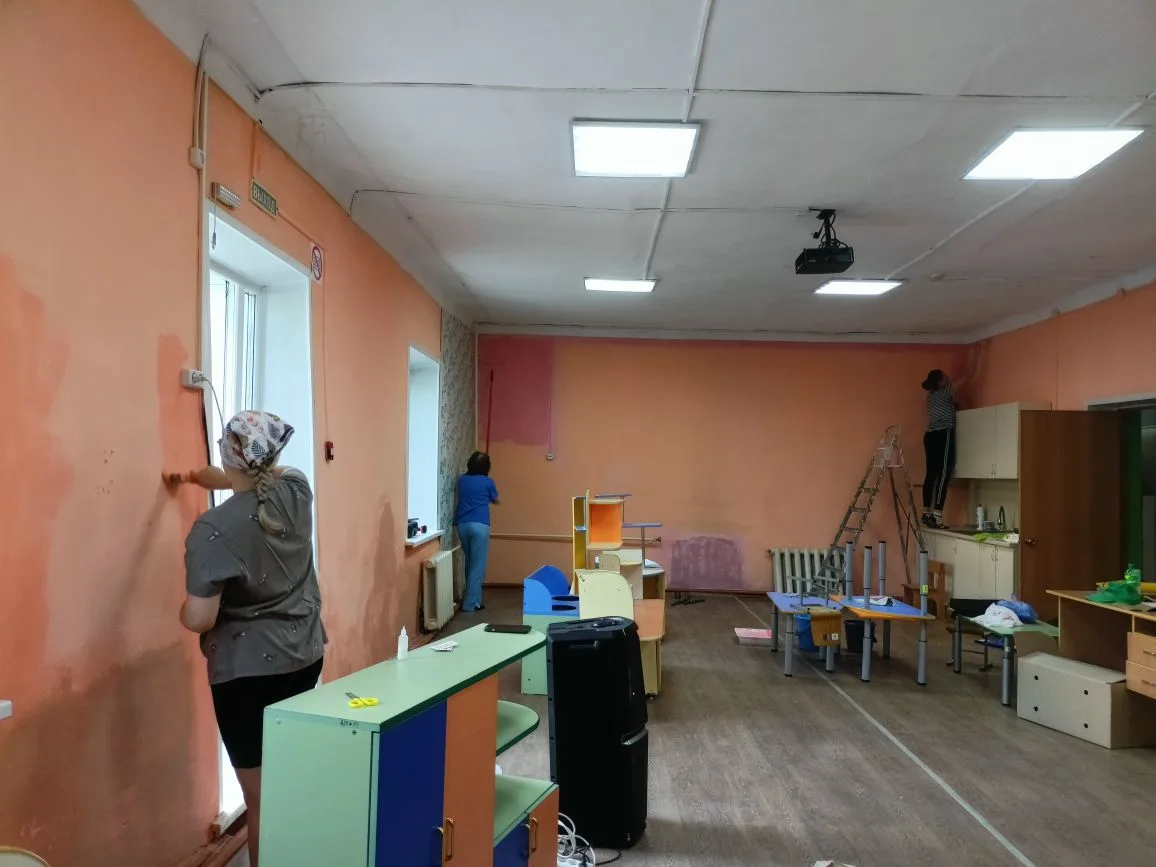 Ремонт в самом разгаре!  Детский сад постепенно обновляется, мы готовимся к встрече с нашими воспита