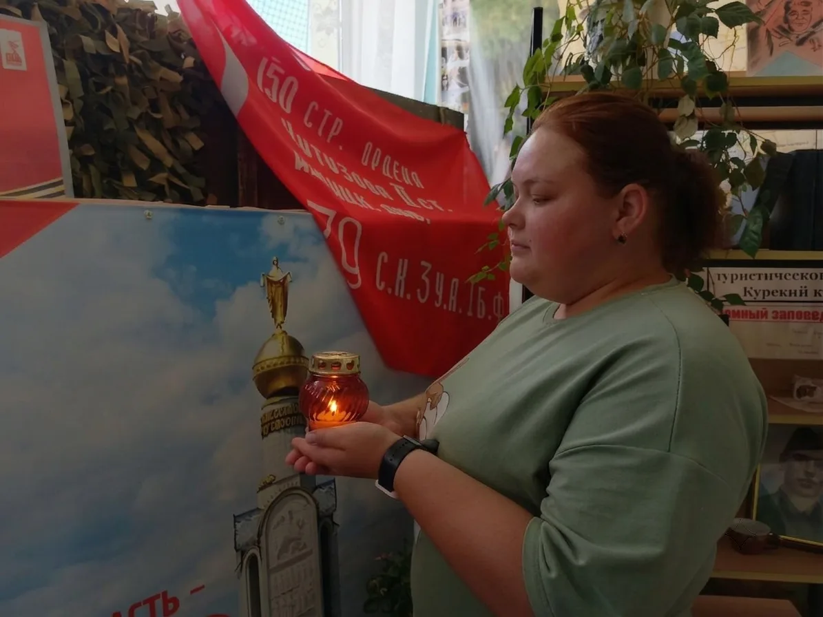В День памяти и скорби, 22 июня, учащиеся, преподаватели и работники школы почтили память героев Вел