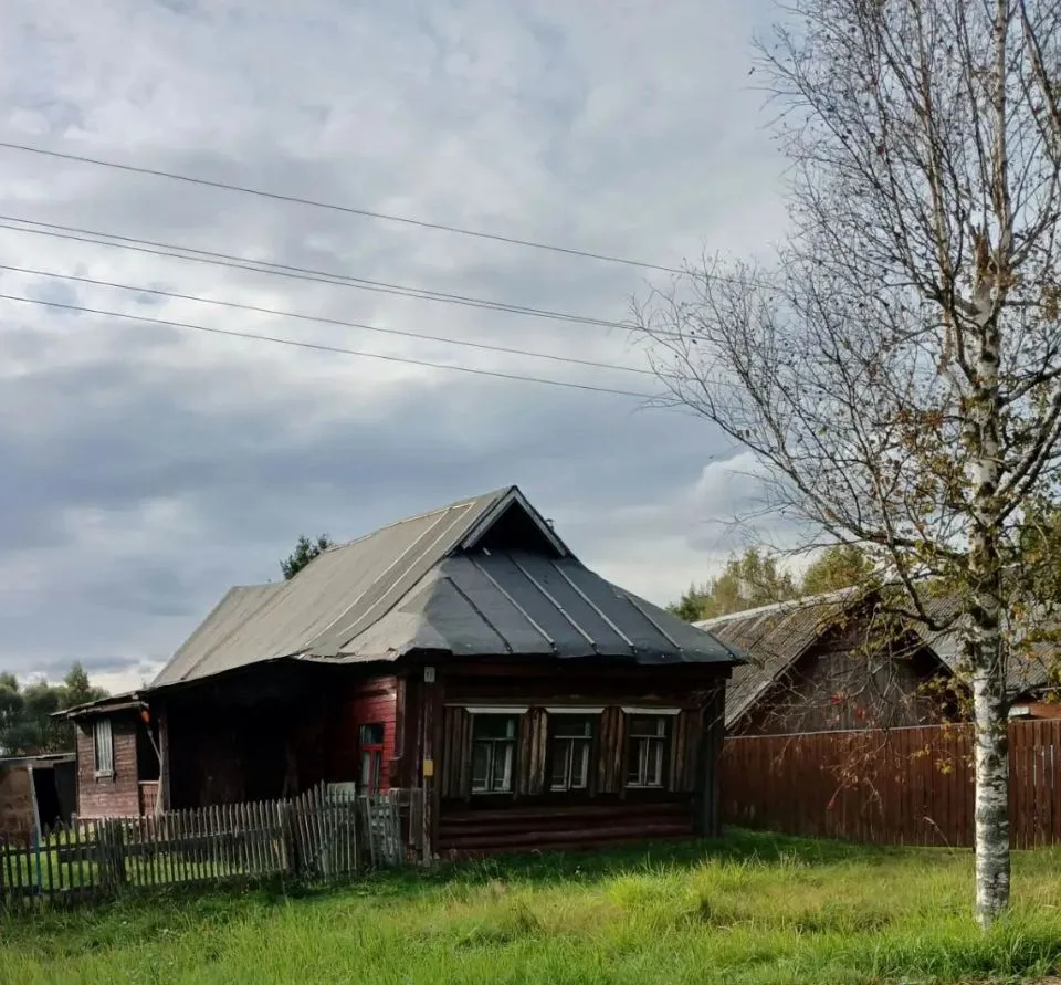 Сегодня было  утро раннее, деревня красивая..