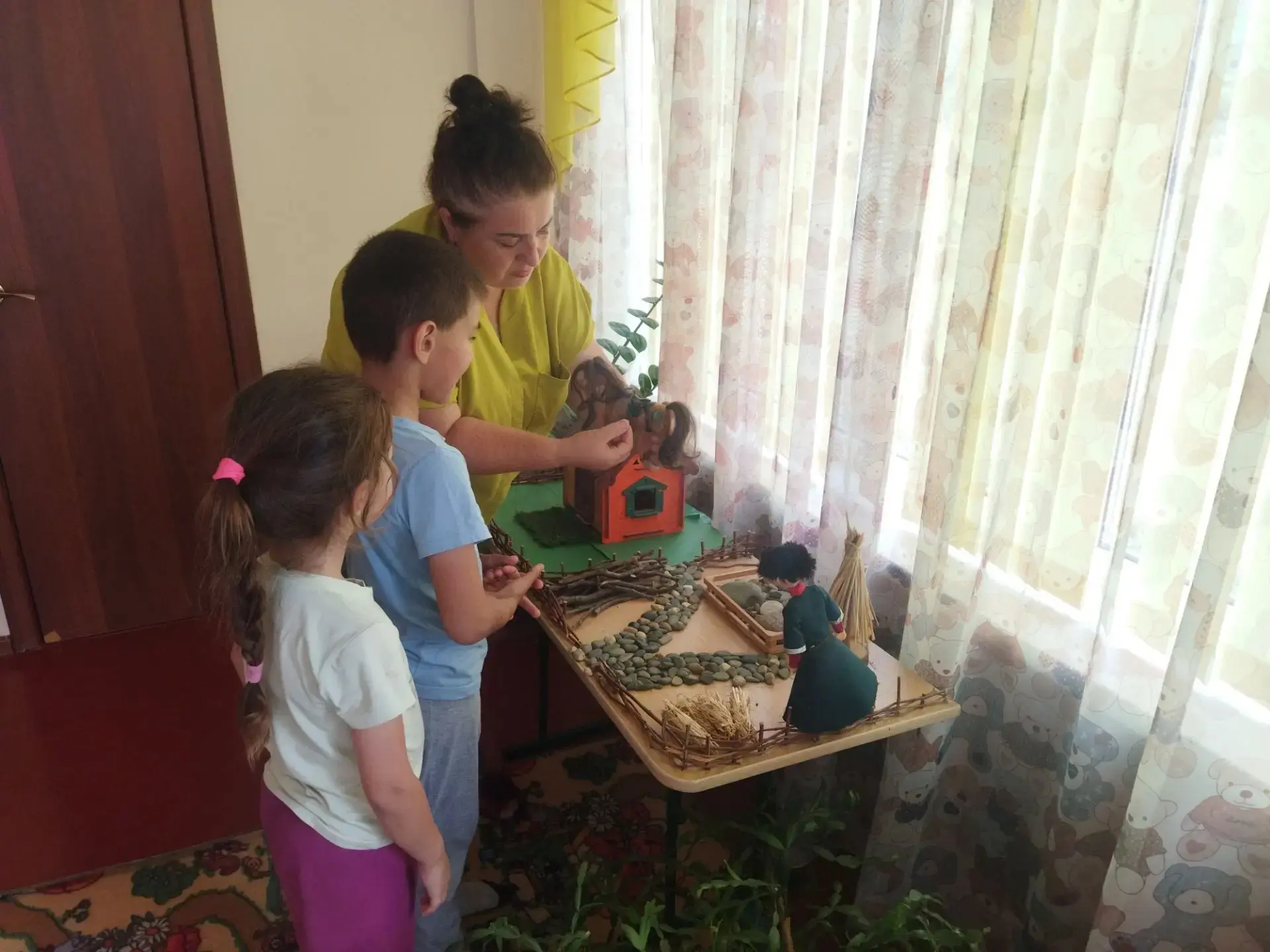 📕Создание макетов адыгского подворья  поможет детям познакомить с культурой и традиция...