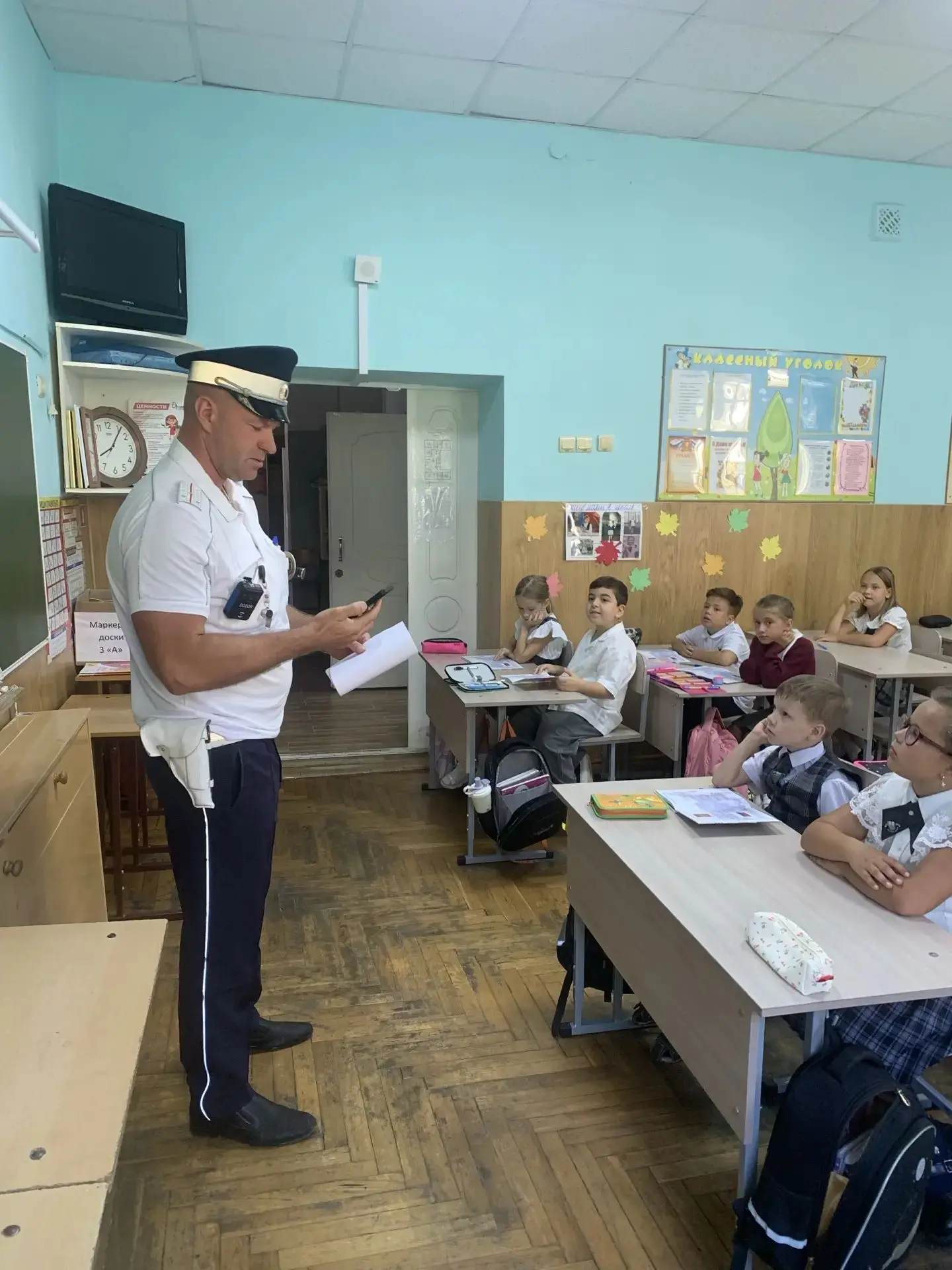 🚦Сегодня, 3 сентября, в МБОУ СОШ 2 В. Каширина прошли пятиминутки безопасности с обуча...