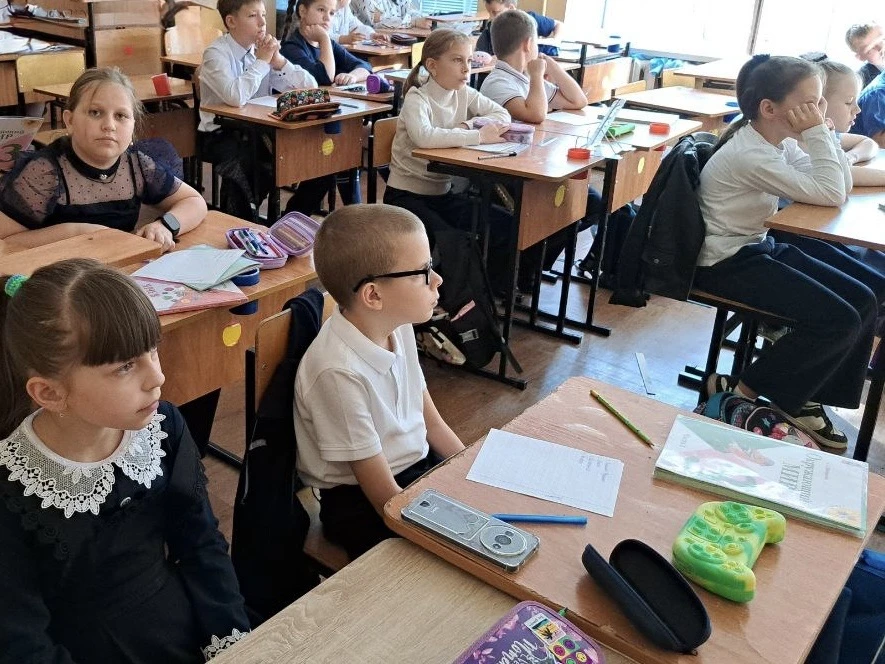 Никто не забыт, ничто не забыто В нашей школе прошёл урок мужества, приуроченный ко Дню памяти жертв