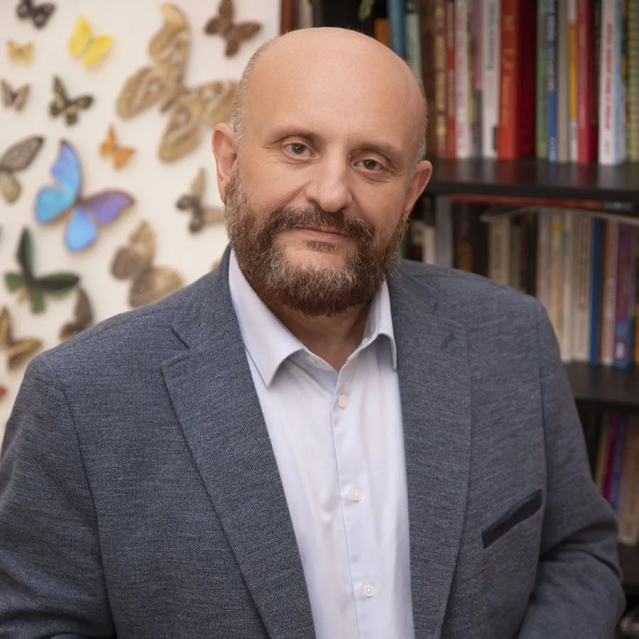 #Прямая_речь 
Президент «Лиги защиты врачей» Семён Гальперин об обязательной отработке выпускников м