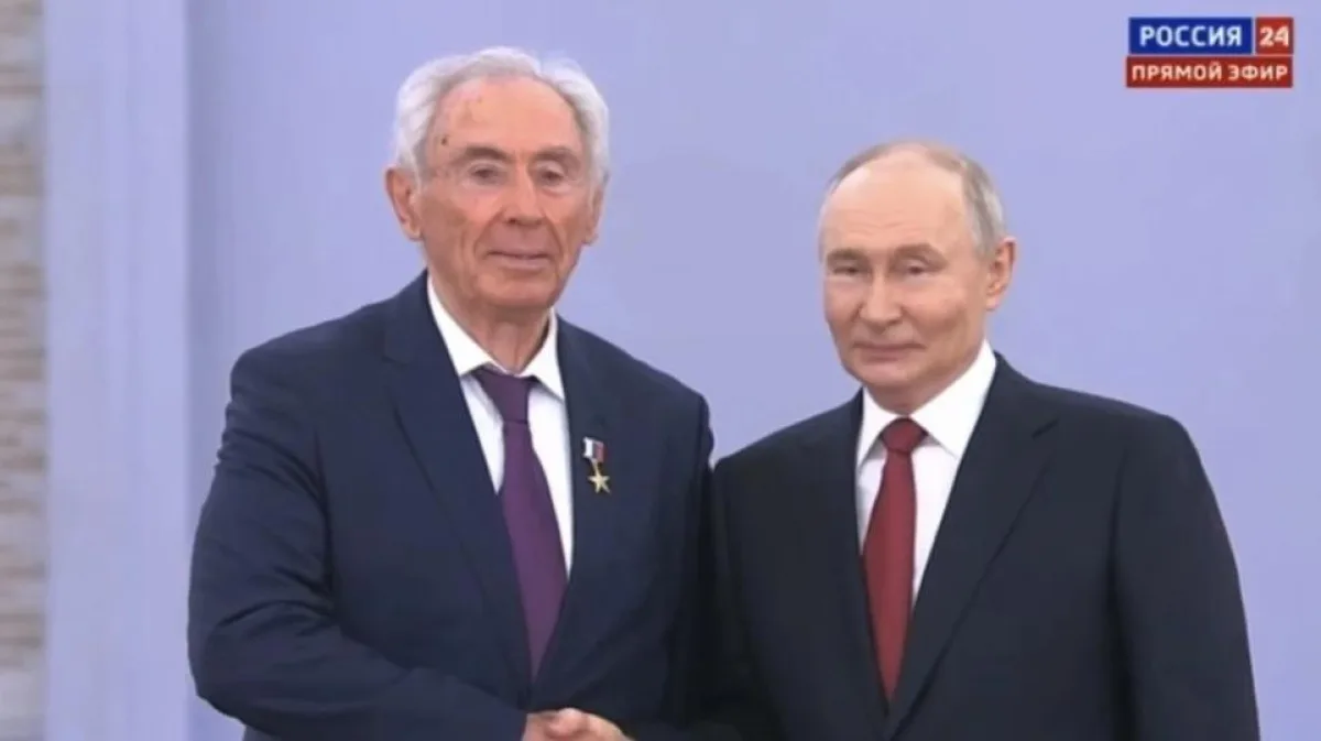 🏅 Труд, достойный признания

Коллектив Государственного академического музыкального театра Республи