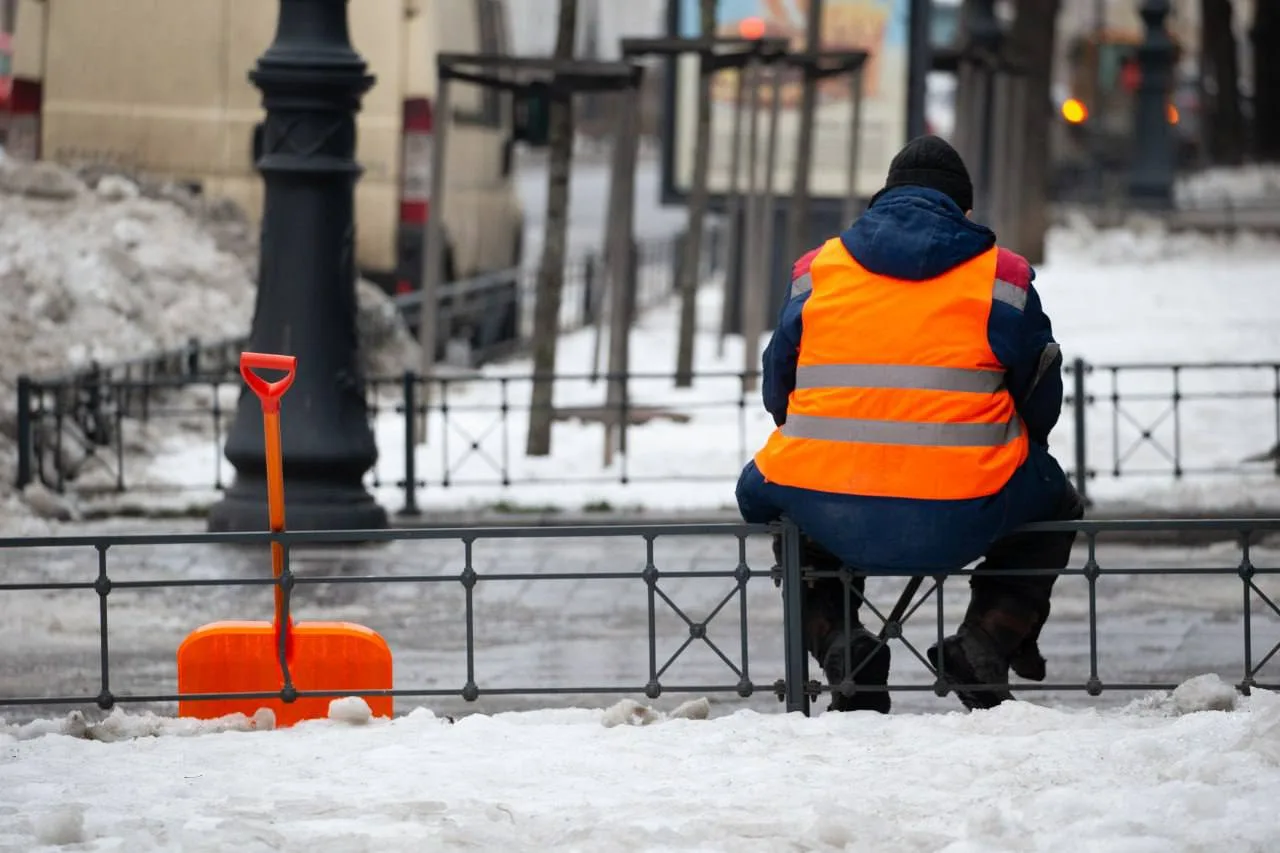 Этой зимой в Петербурге будут меньше «солить» улицы.