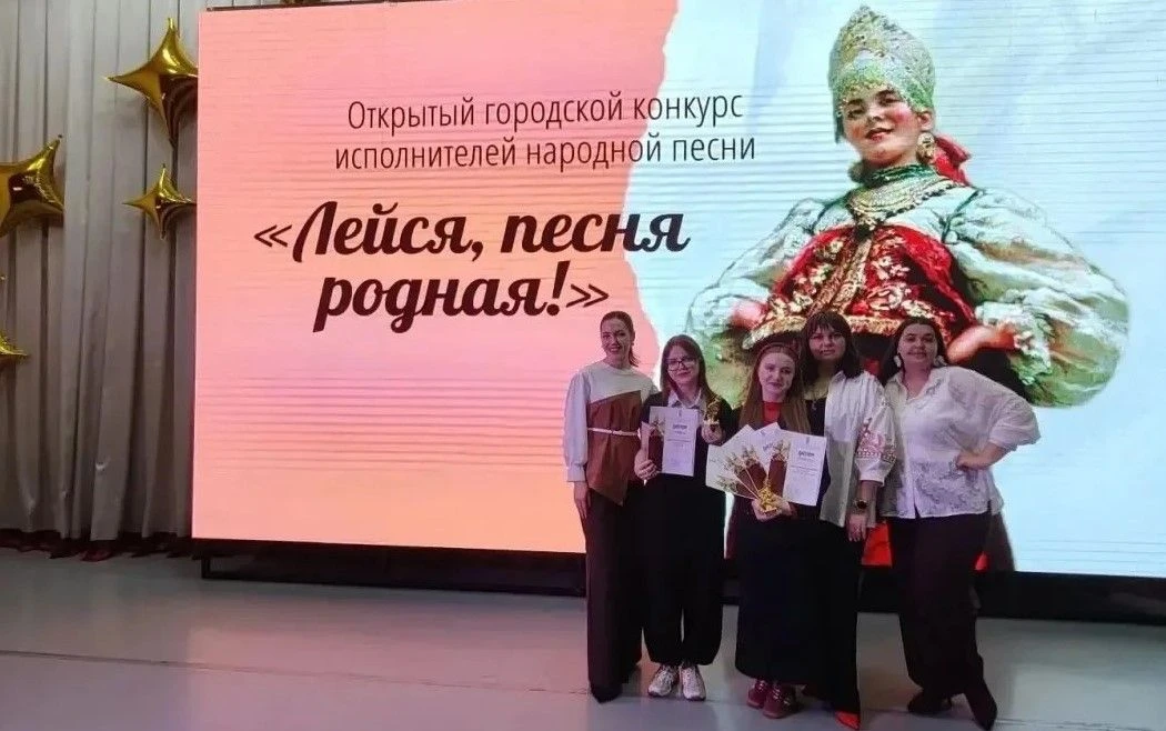 Поздравляем Елену Евгеньевну Фесько, Зинаиду Николаевну Ужик и студентов 1 и 3 курсов с...