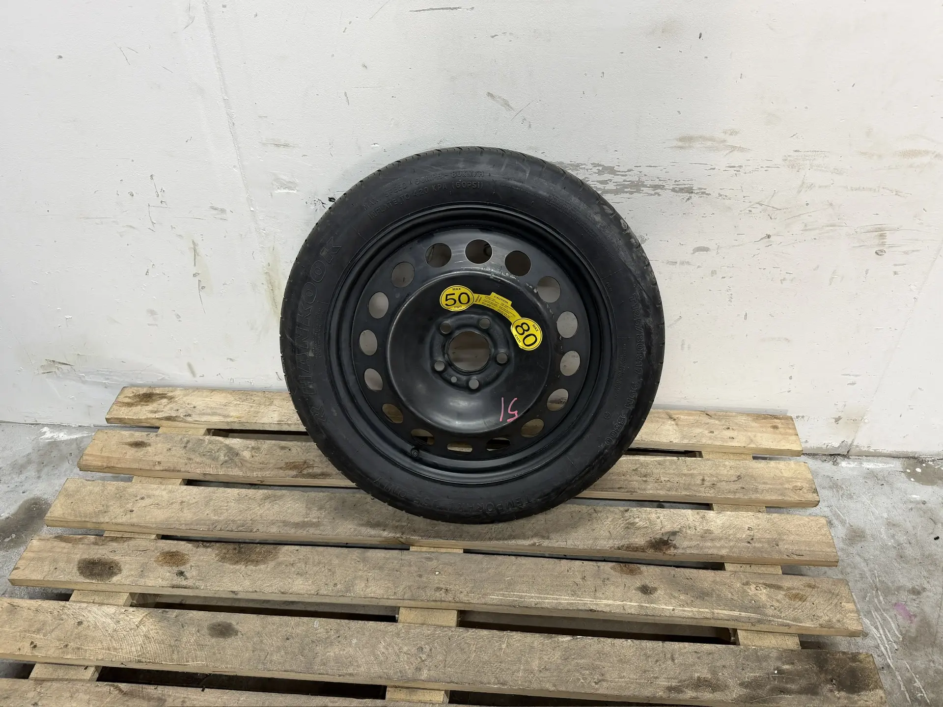В продаже:
Докатка / запаска / запасное колесо 
Для  Volvo XC70 2007-2016г
Hankook T125/80 R17
В хор