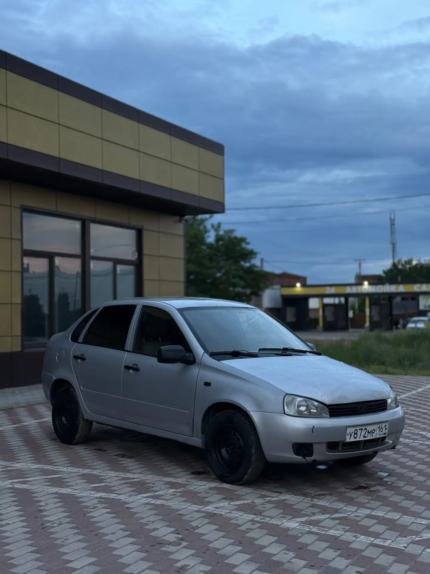 Продам авто Lada kalina 2010года. Цена 200.000
16кл с кондиционером, 155.00км пробега
Мотор только п