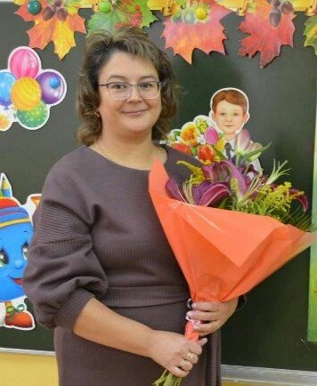 С днем рождения, уважаемая Римма Рафаильевна! Хочется пожелать Вам много добра и тепла,...