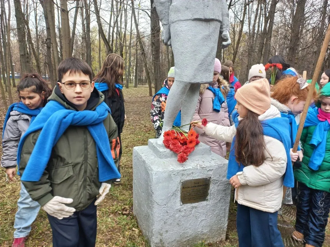 🔥 30 апреля ребята волонтёрского отряда «Школа Лидера»  приняли участие в  мемориально-патронатной а