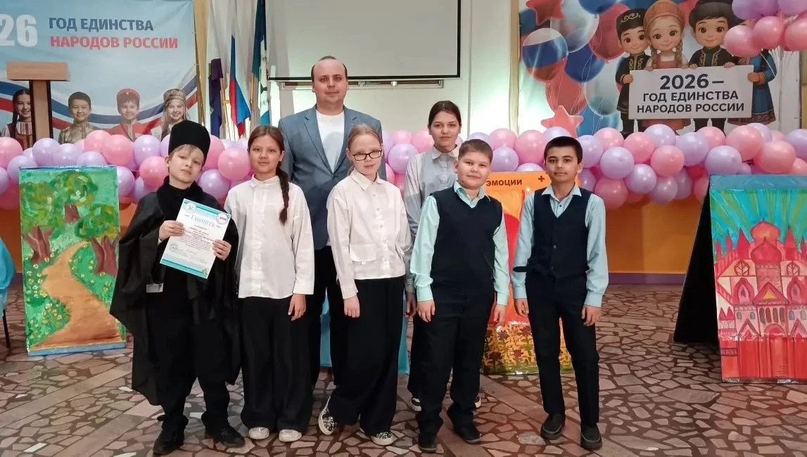 🎭Школьный театральный фестиваль  Благодаря таланту и энтузиазму учителей и учеников начальных классо