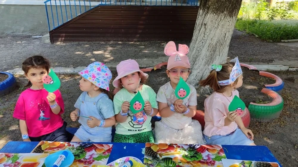 🌸 Праздник лета и сладостей: День божьей коровки и День мороженого

В детском саду прошли яркие и п