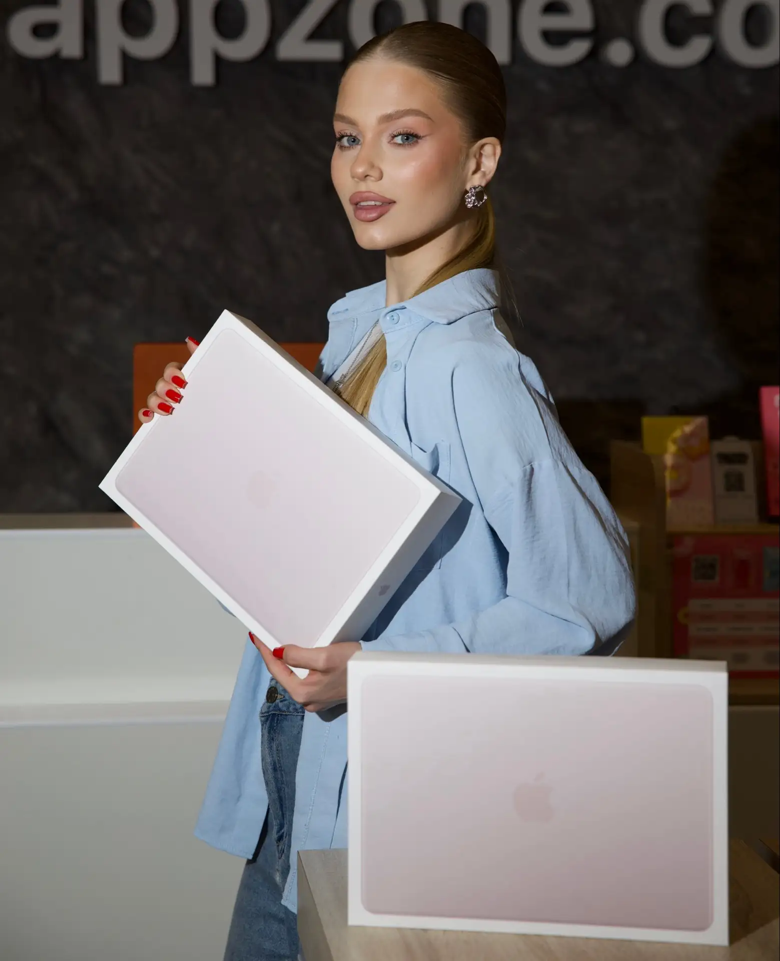 Новый.Легкий.Твой.

MacBook Neo – от 57.990₽

🔥Бронь/консультация у наших менеджеров

📞Позвонить: 